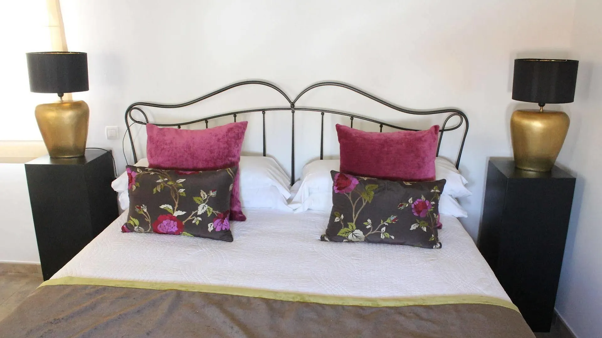 Hotel Palacio Blanco Velez Malaga Spain